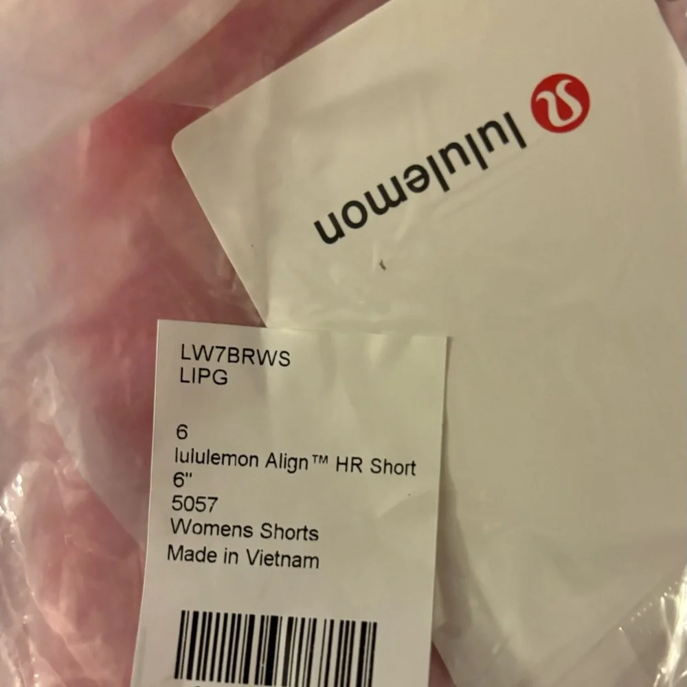 lululemon Align™ High-Rise Short 6" NWT - Picture 5 of 6